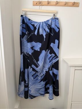 Plus Size Blue Floral Print Maxi Skirt - Unbranded